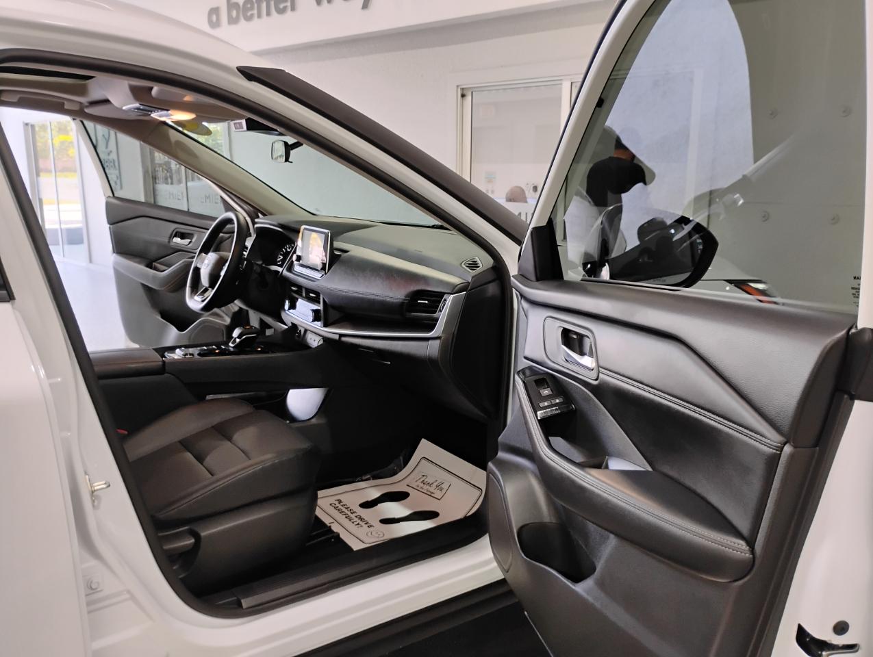 Nissan Rogue SV 2025