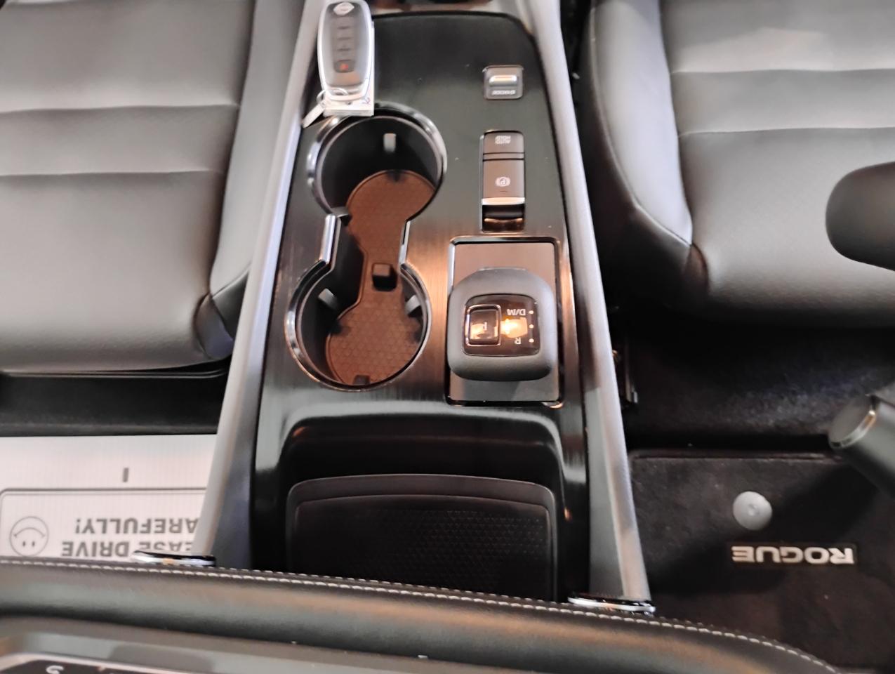 Nissan Rogue SV 2025