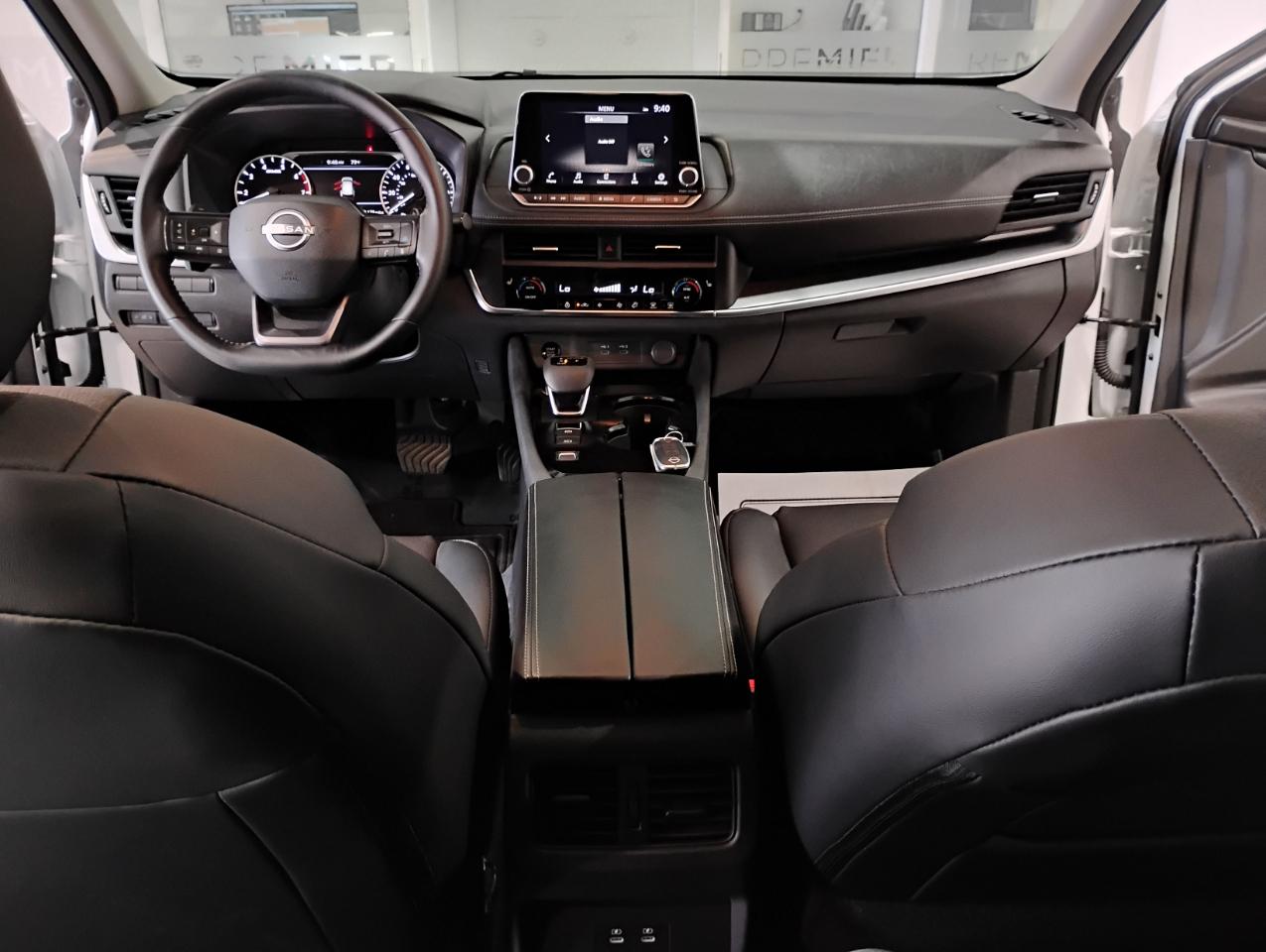 Nissan Rogue SV 2025