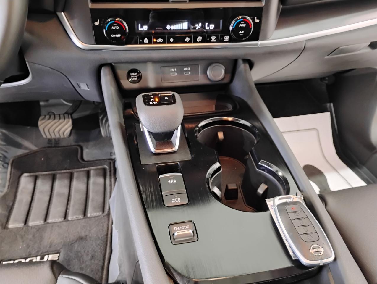 Nissan Rogue SV 2025