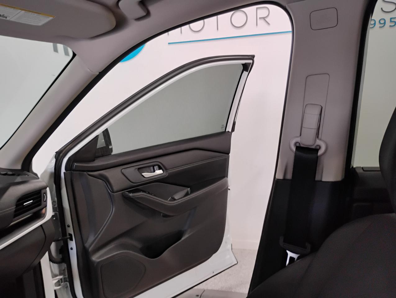 Nissan Rogue SV 2025