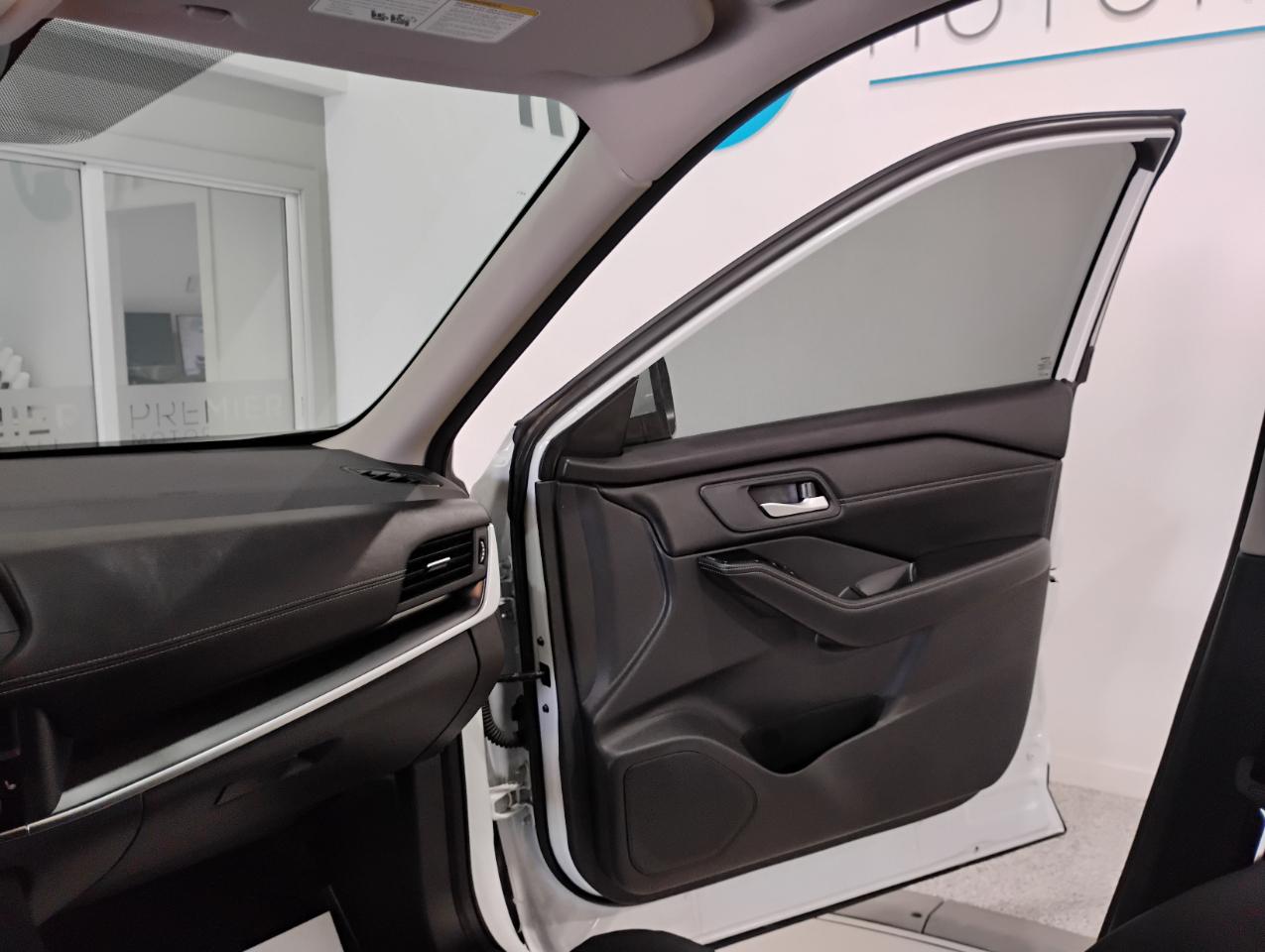 Nissan Rogue SV 2025