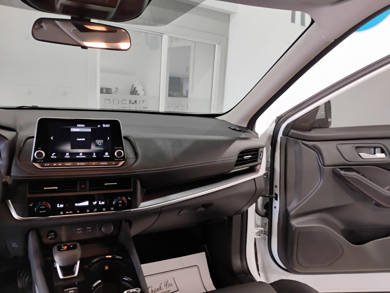 Nissan Rogue SV 2025