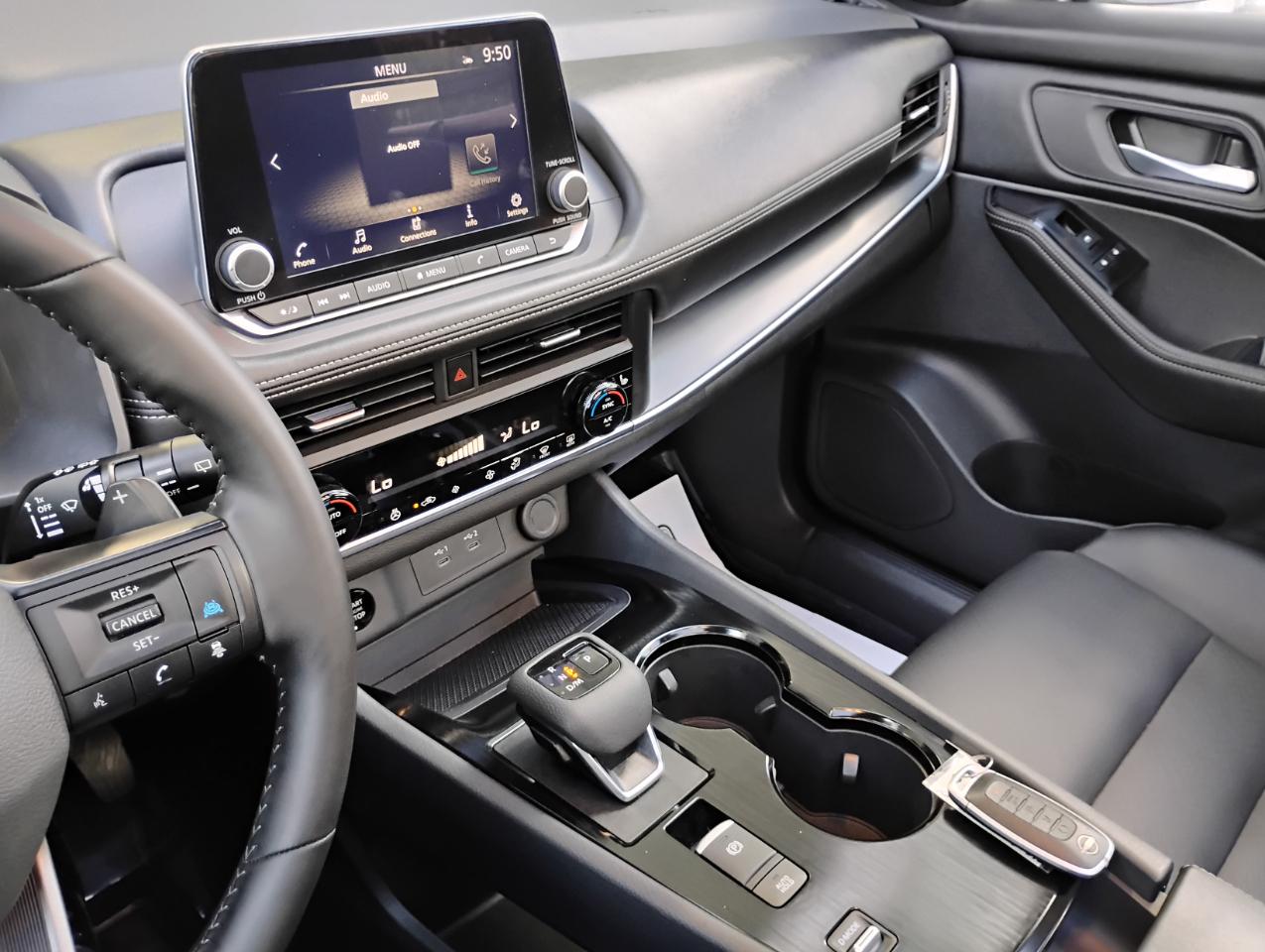 Nissan Rogue SV 2025