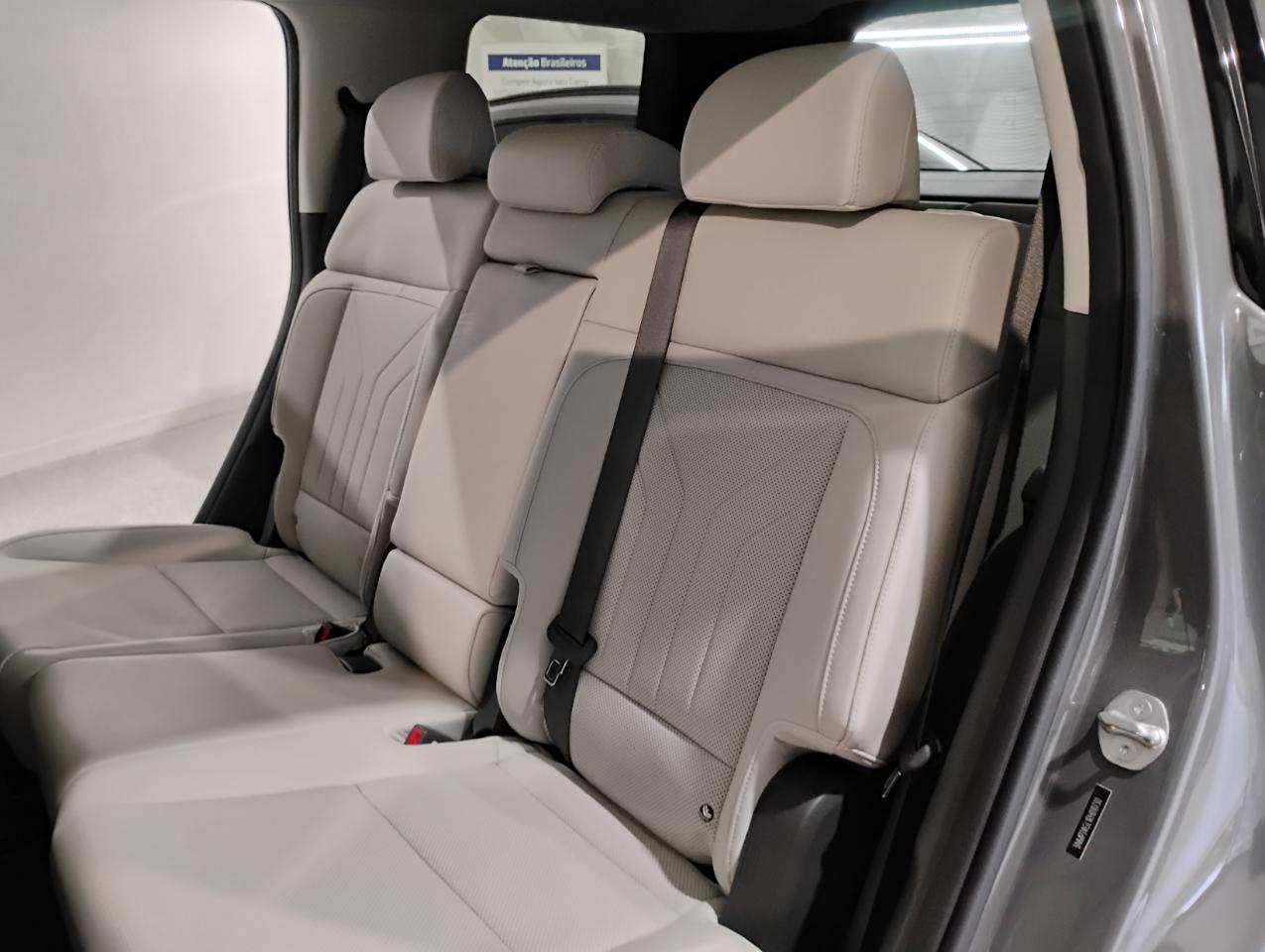 Hyundai Santa Fe SEL 2024