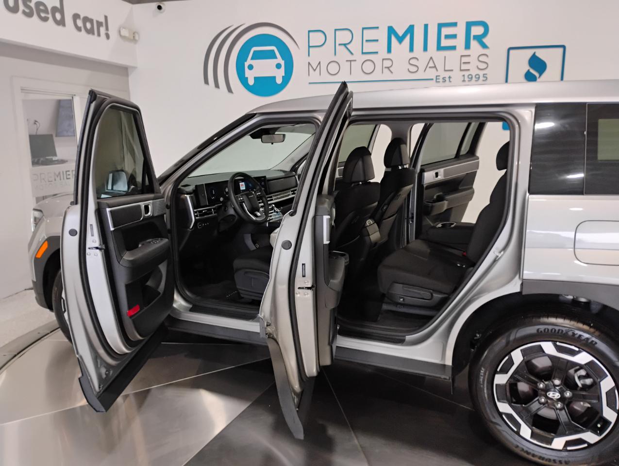 Hyundai Santa Fe SE 2024