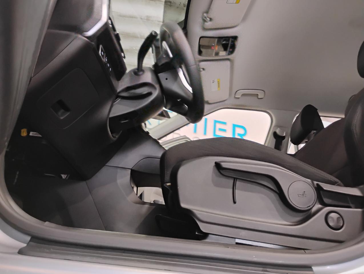 Hyundai Santa Fe SE 2024