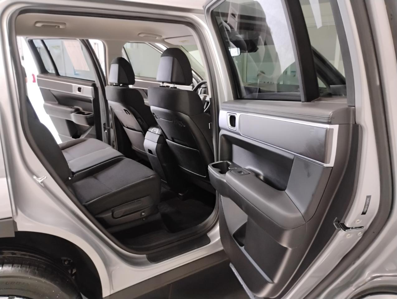 Hyundai Santa Fe SE 2024