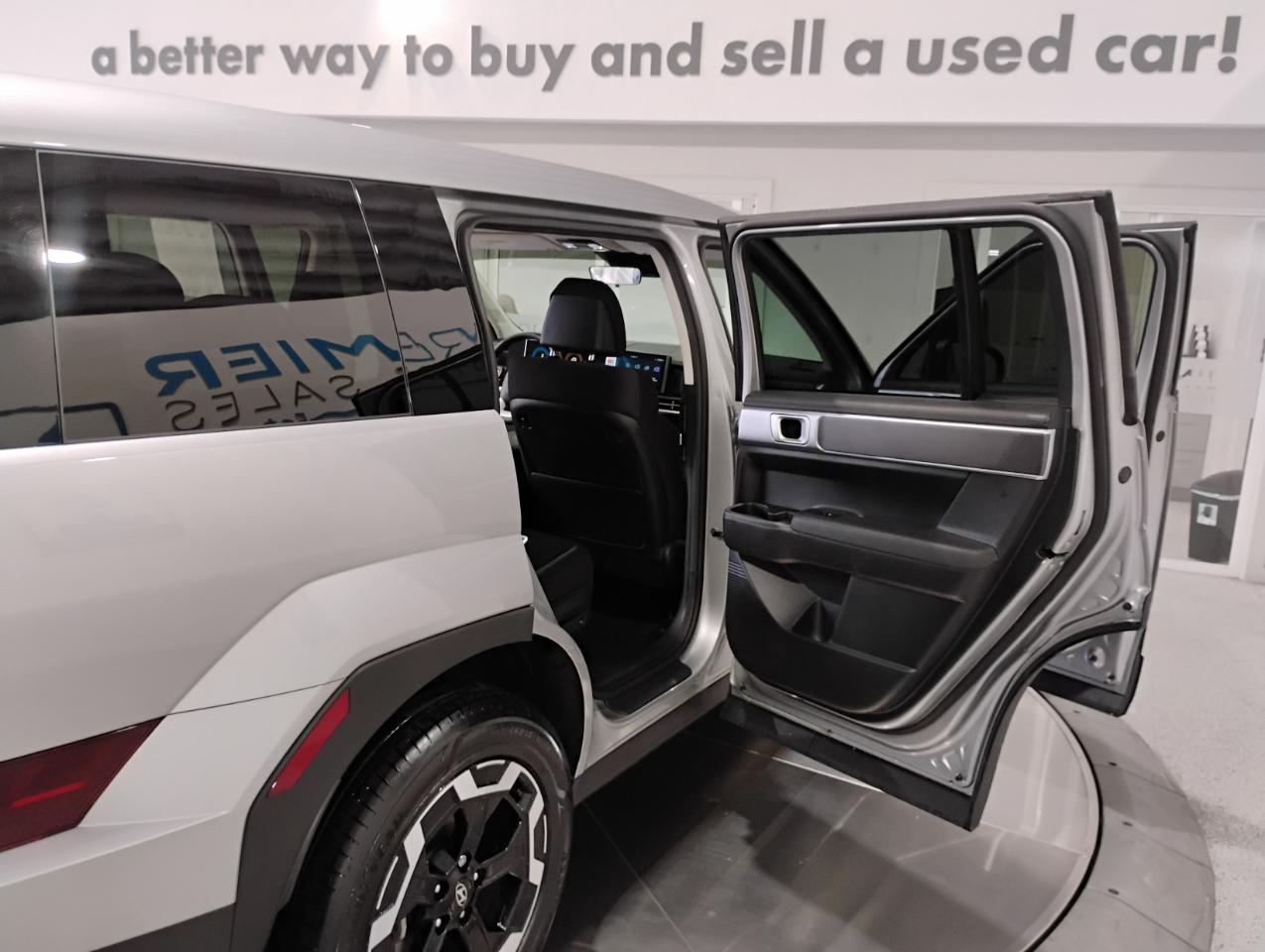 Hyundai Santa Fe SE 2024