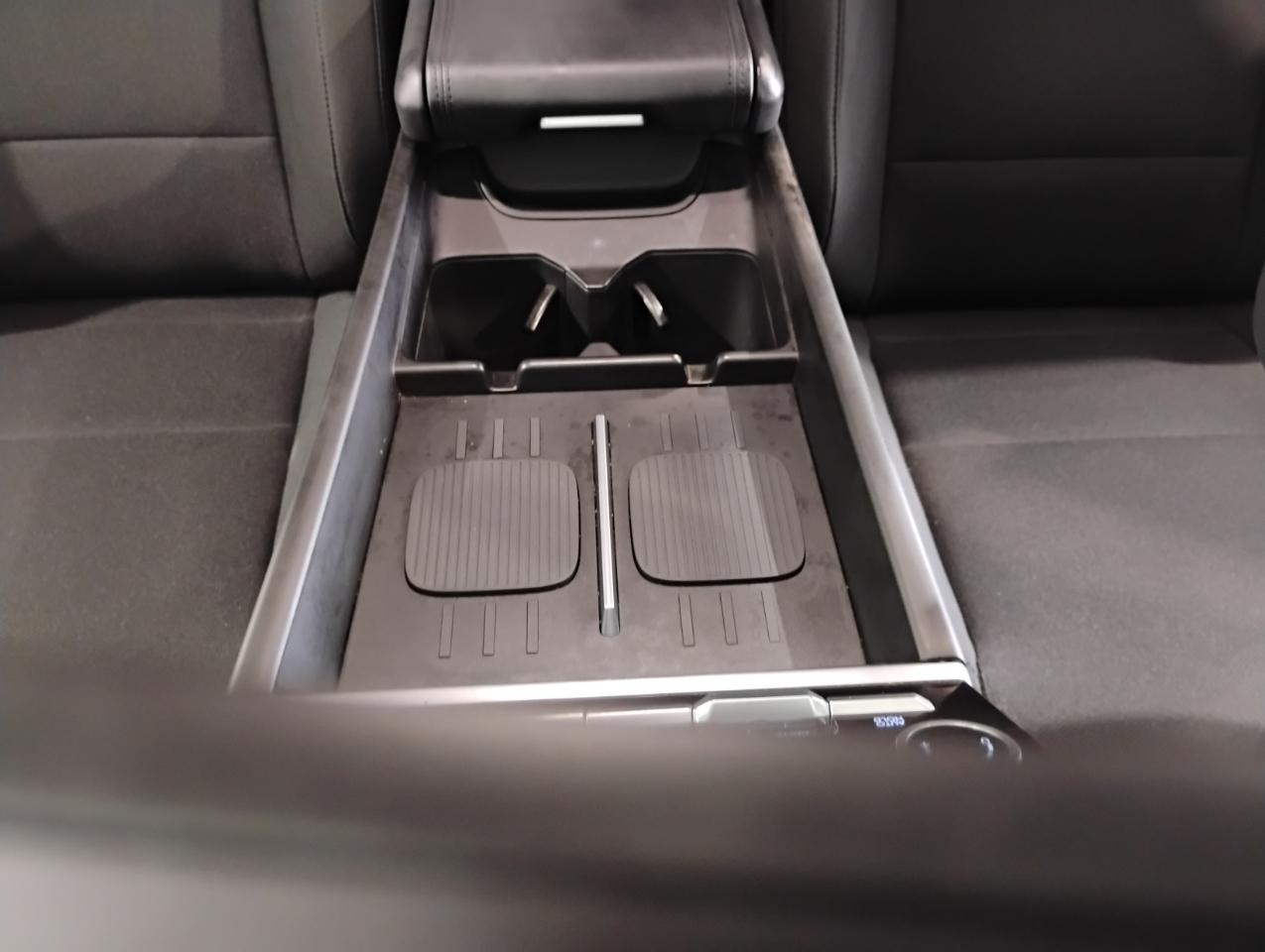 Hyundai Santa Fe SE 2024