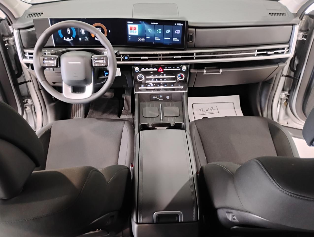 Hyundai Santa Fe SE 2024