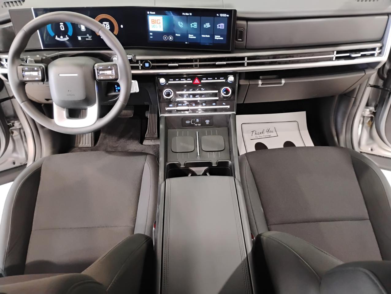 Hyundai Santa Fe SE 2024