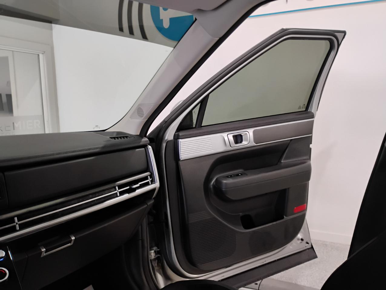 Hyundai Santa Fe SE 2024