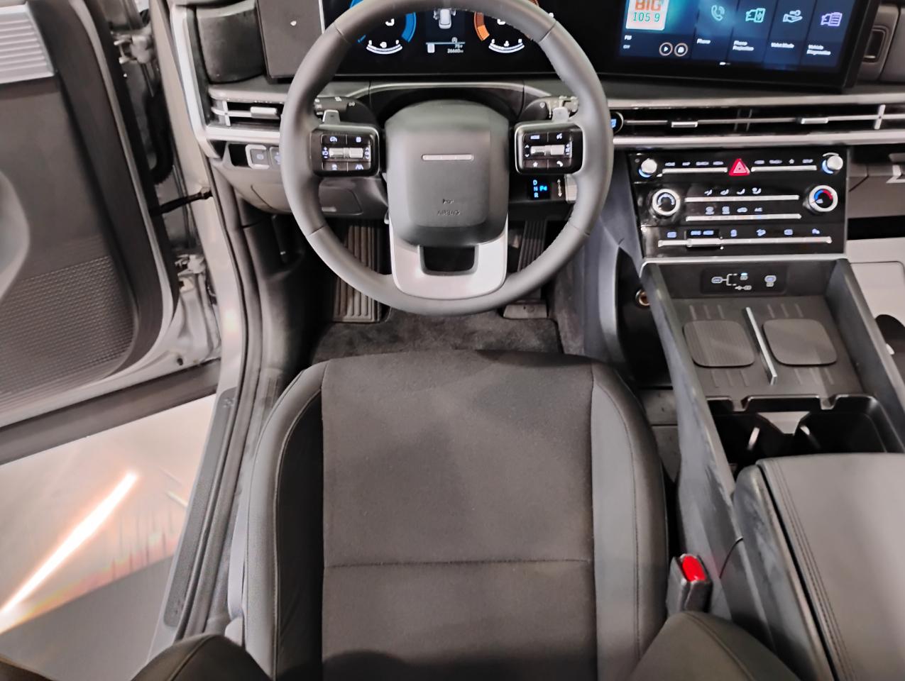 Hyundai Santa Fe SE 2024