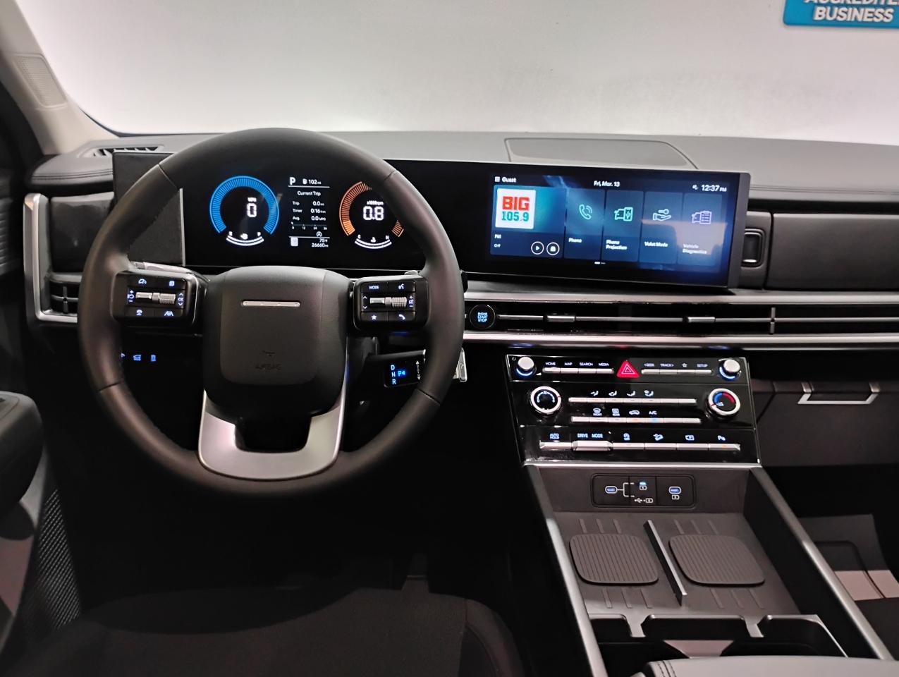 Hyundai Santa Fe SE 2024