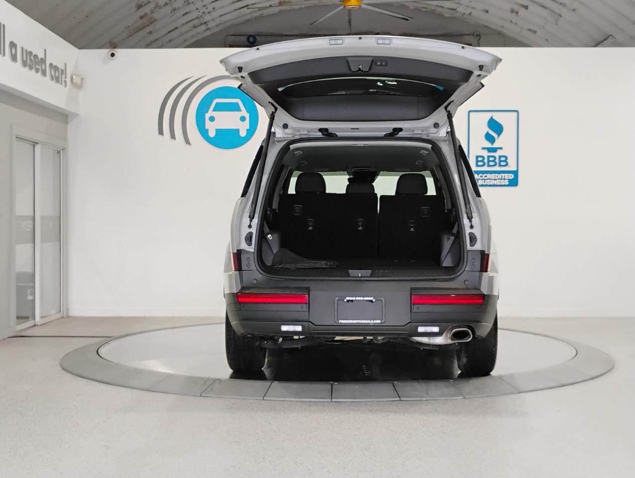 Hyundai Santa Fe SE 2024