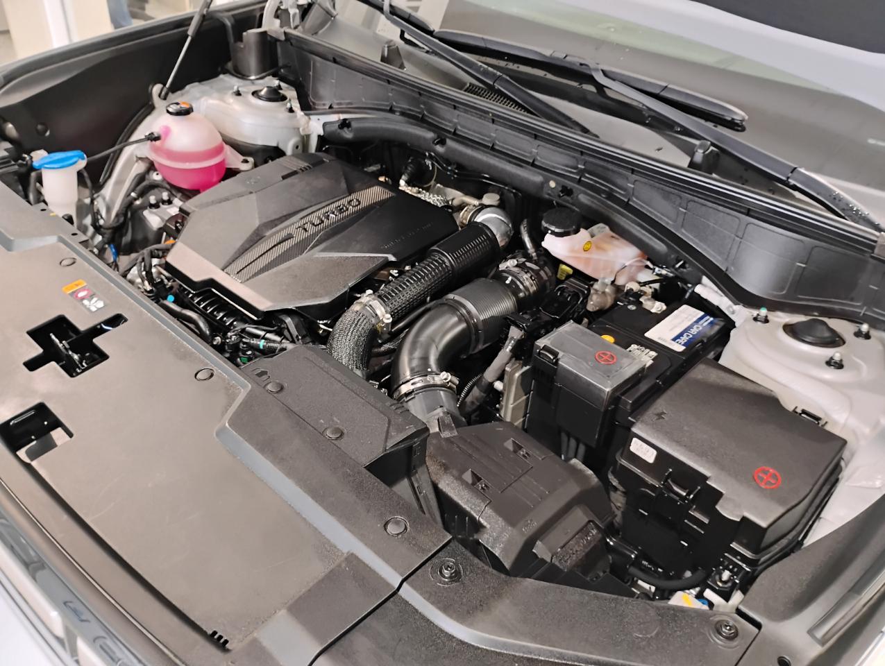 Hyundai Santa Fe SE 2024