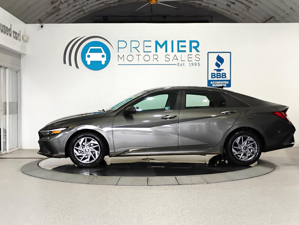 Hyundai Elantra SEL 2024