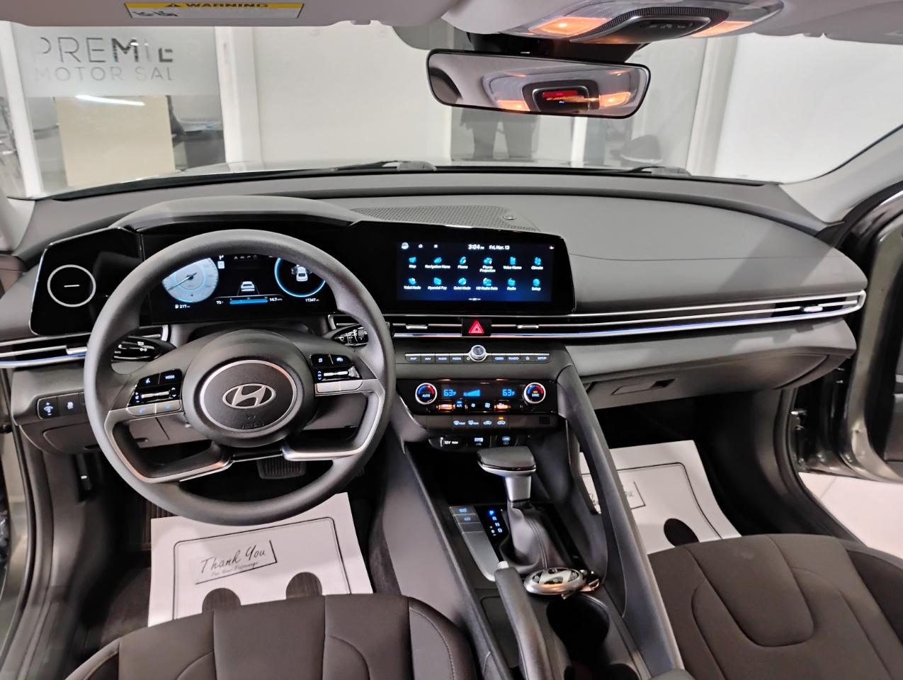 Hyundai Elantra SEL 2024