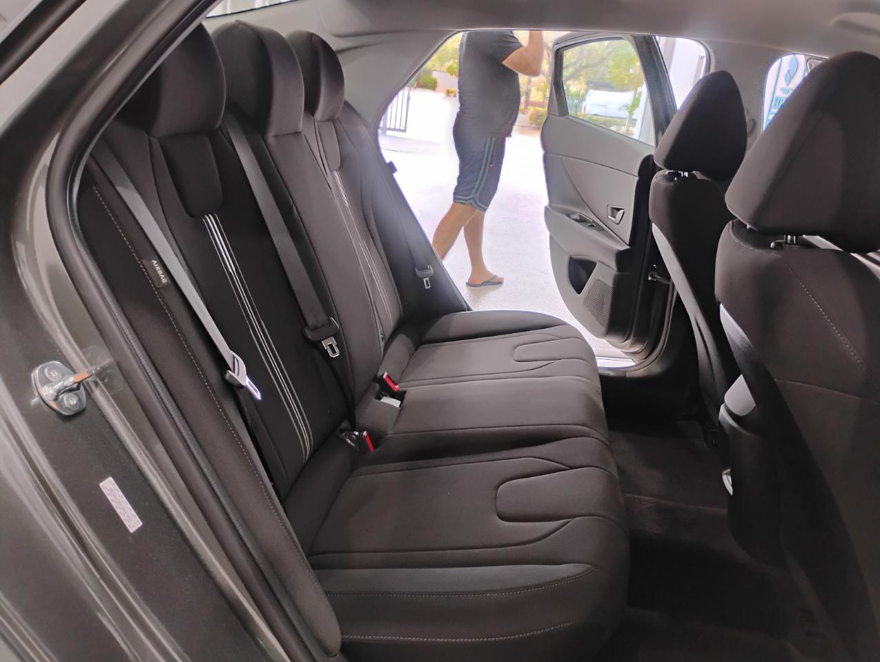 Hyundai Elantra SEL 2024