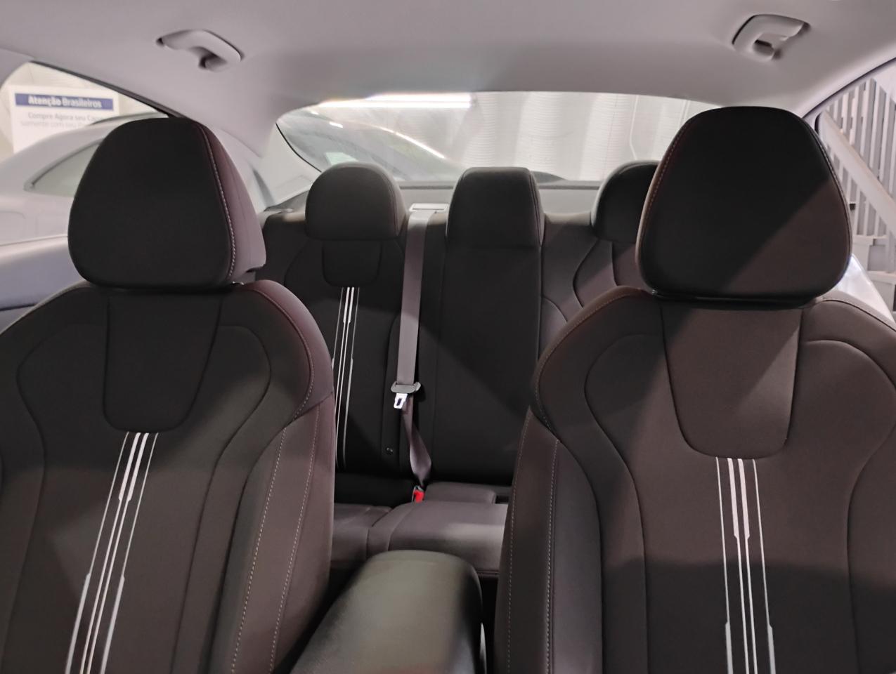 Hyundai Elantra SEL 2024