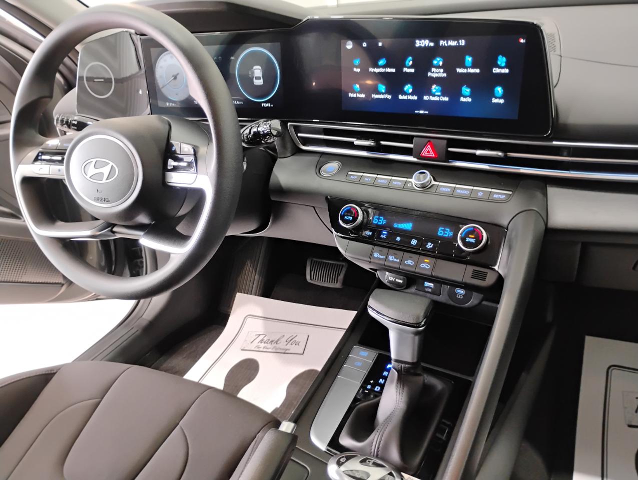 Hyundai Elantra SEL 2024