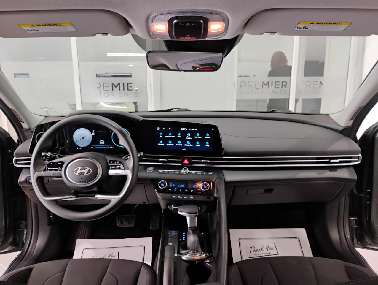 Hyundai Elantra SEL 2024