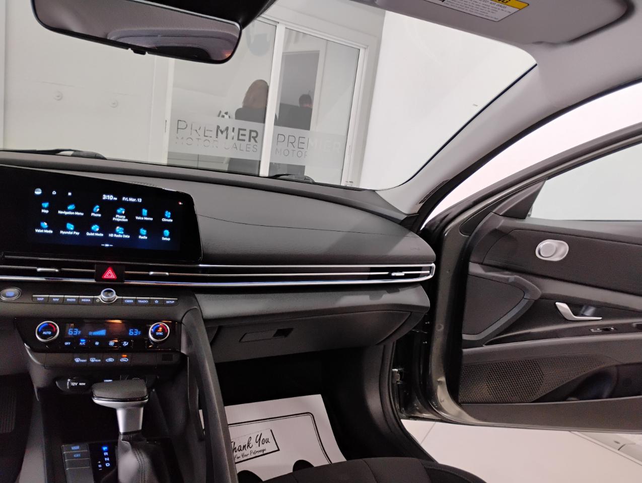 Hyundai Elantra SEL 2024