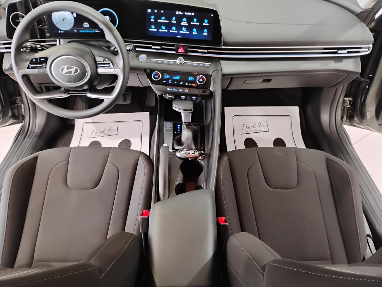 Hyundai Elantra SEL 2024