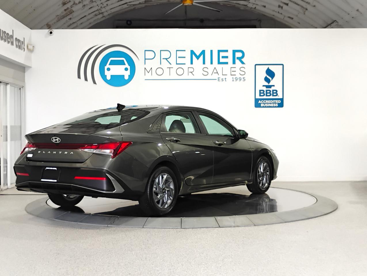 Hyundai Elantra SEL 2024