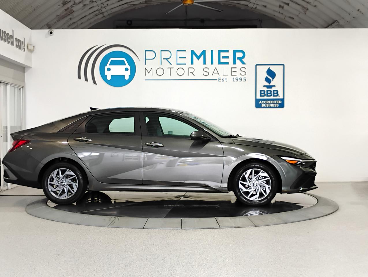 Hyundai Elantra SEL 2024