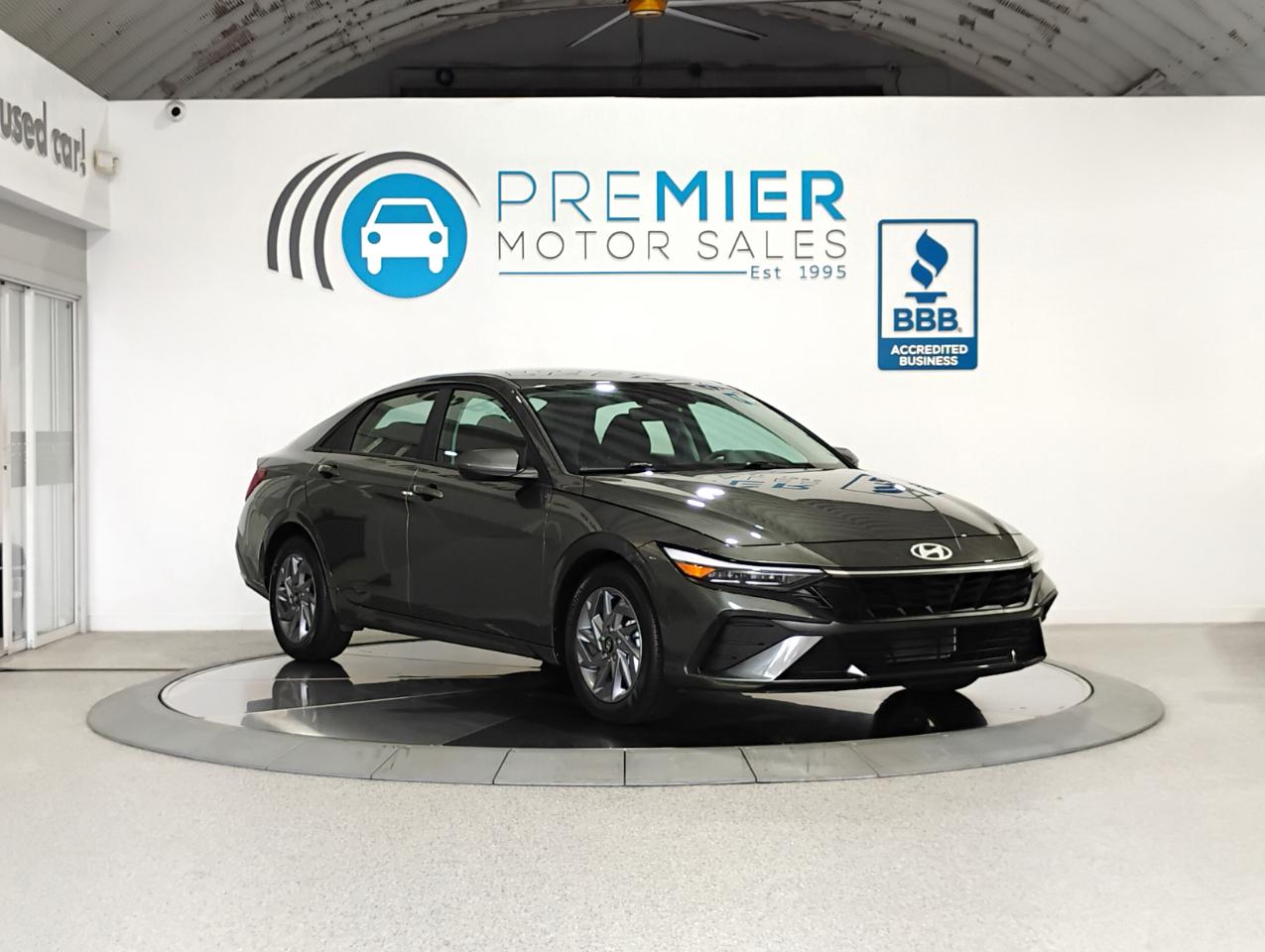 Hyundai Elantra SEL 2024