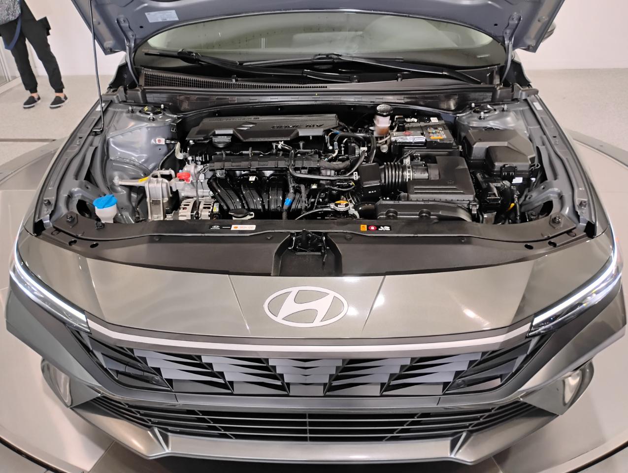 Hyundai Elantra SEL 2024