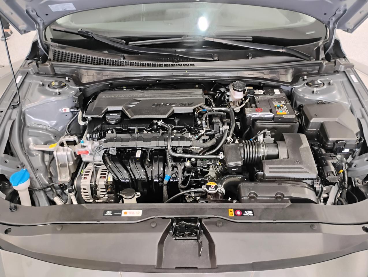 Hyundai Elantra SEL 2024