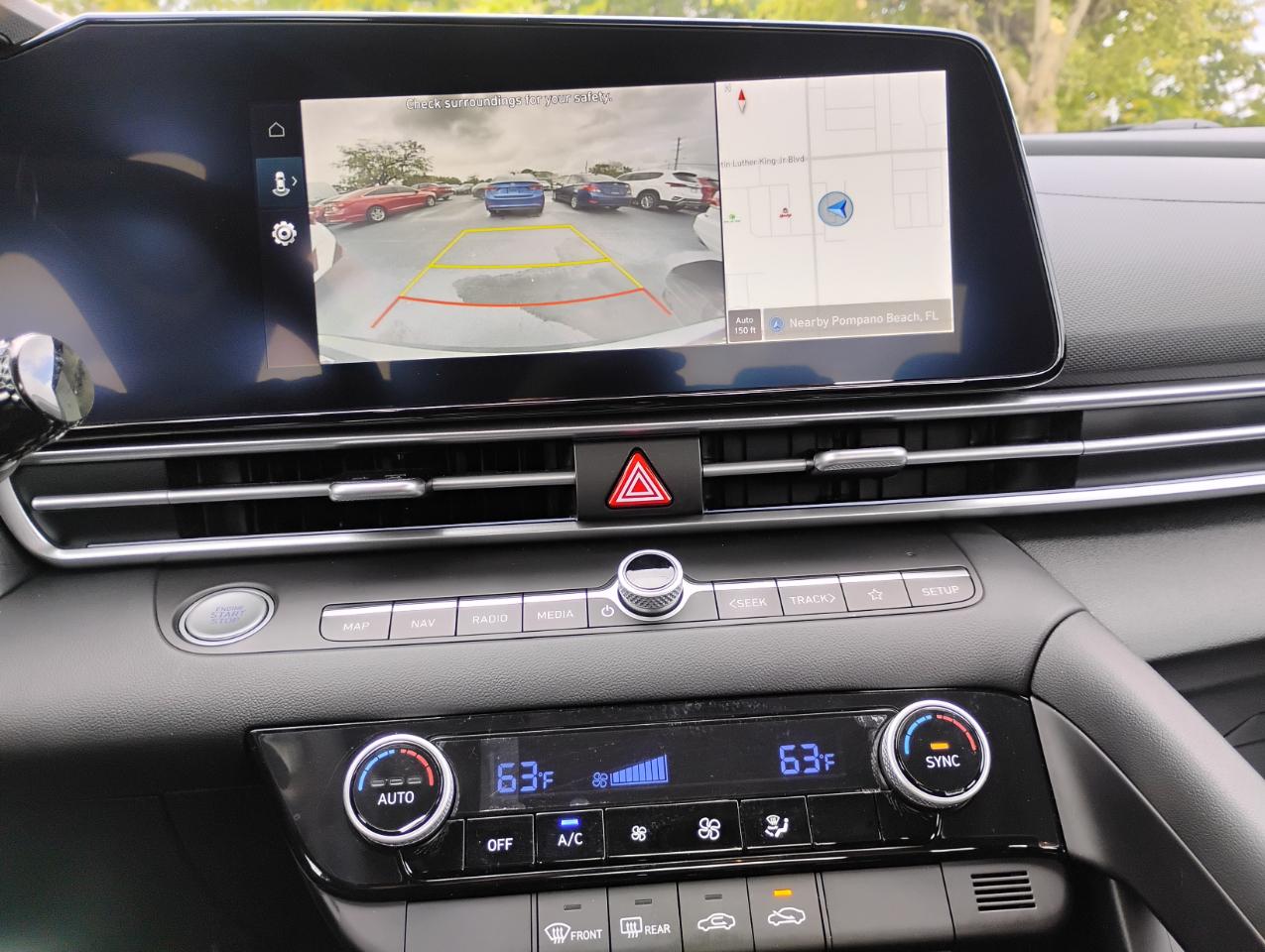 Hyundai Elantra SEL 2024