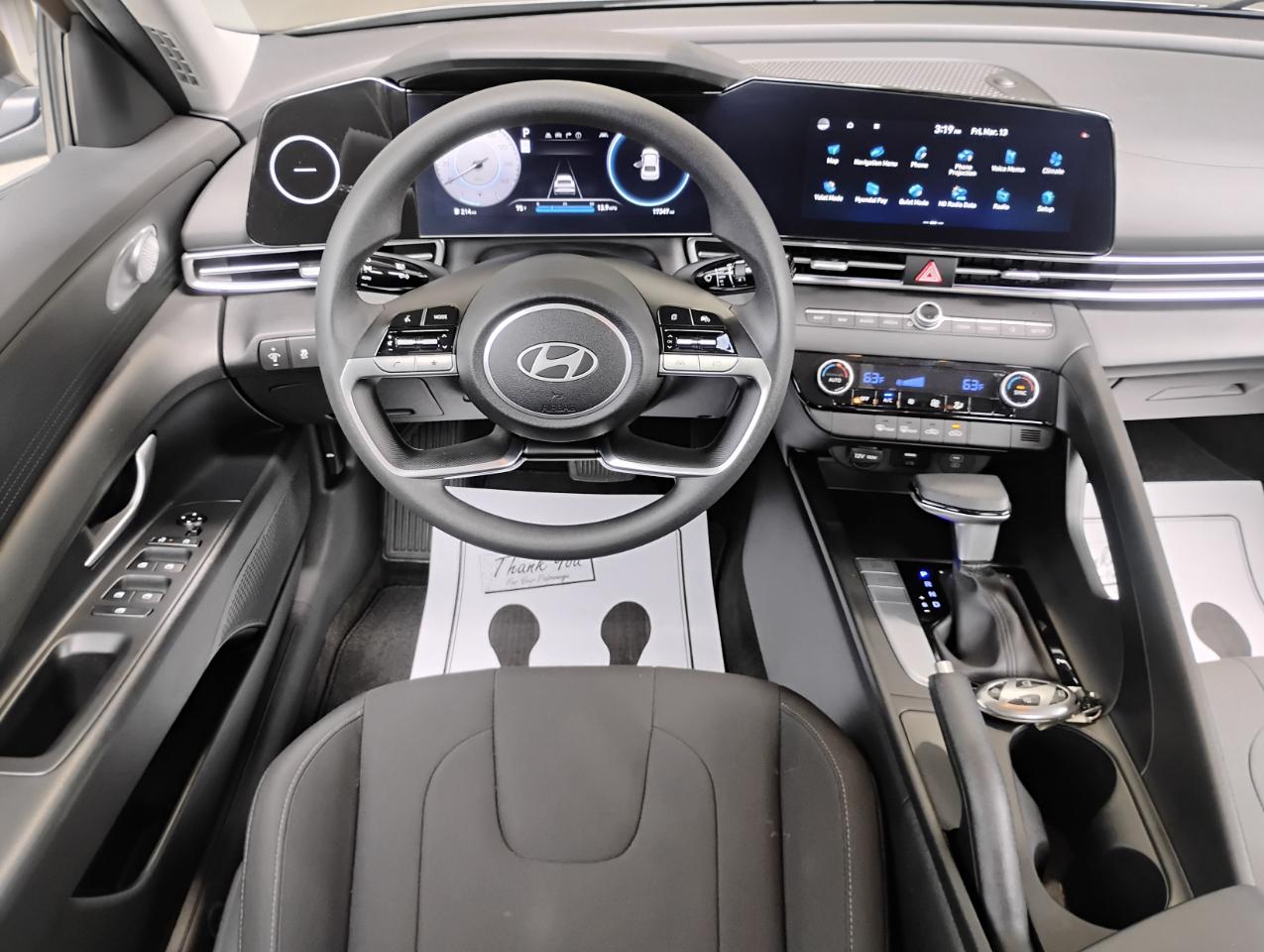 Hyundai Elantra SEL 2024