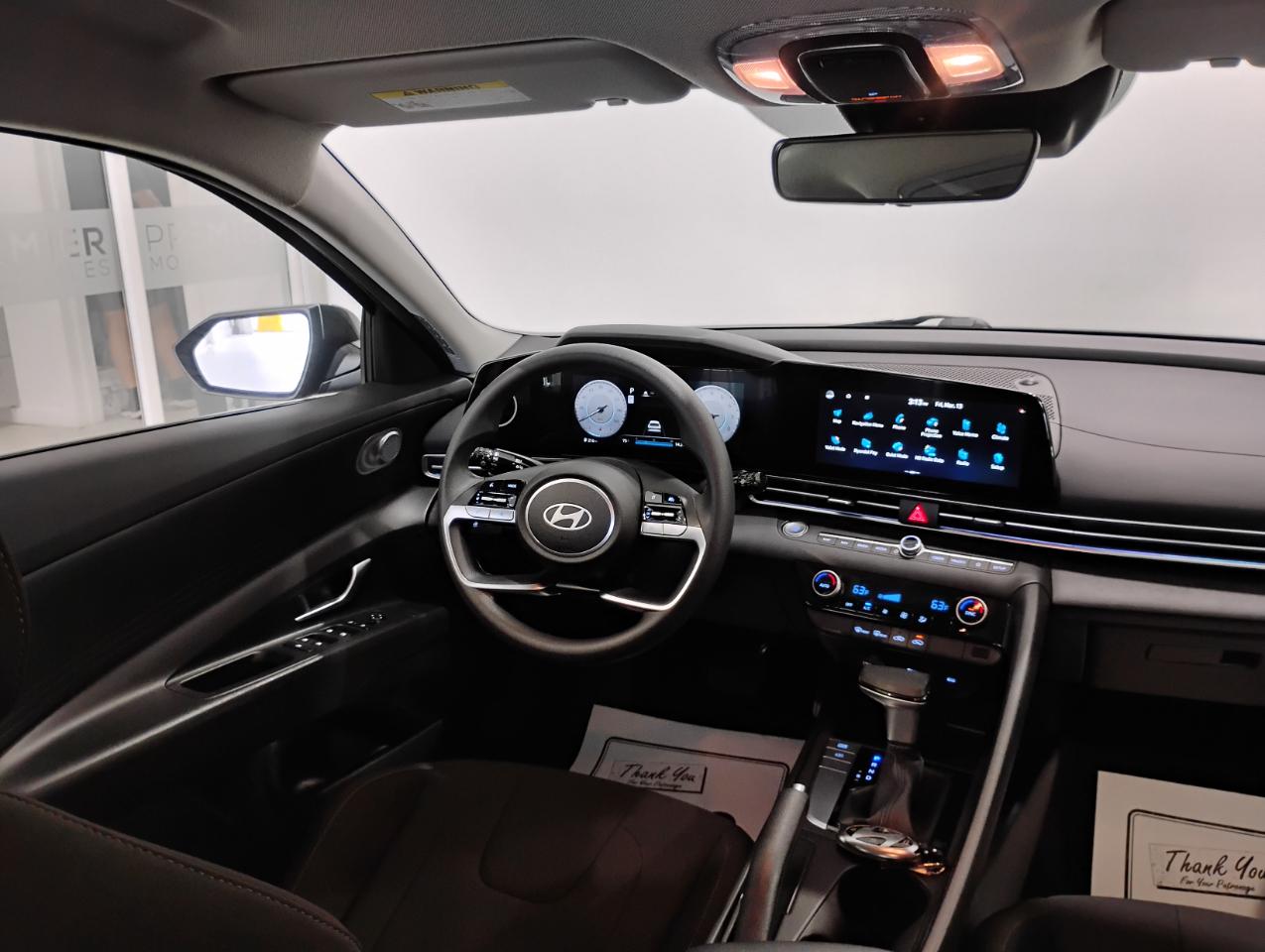 Hyundai Elantra SEL 2024