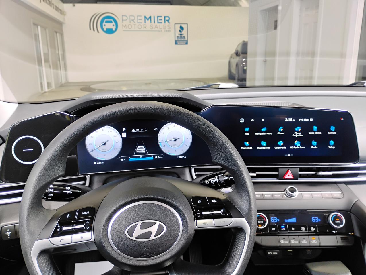 Hyundai Elantra SEL 2024