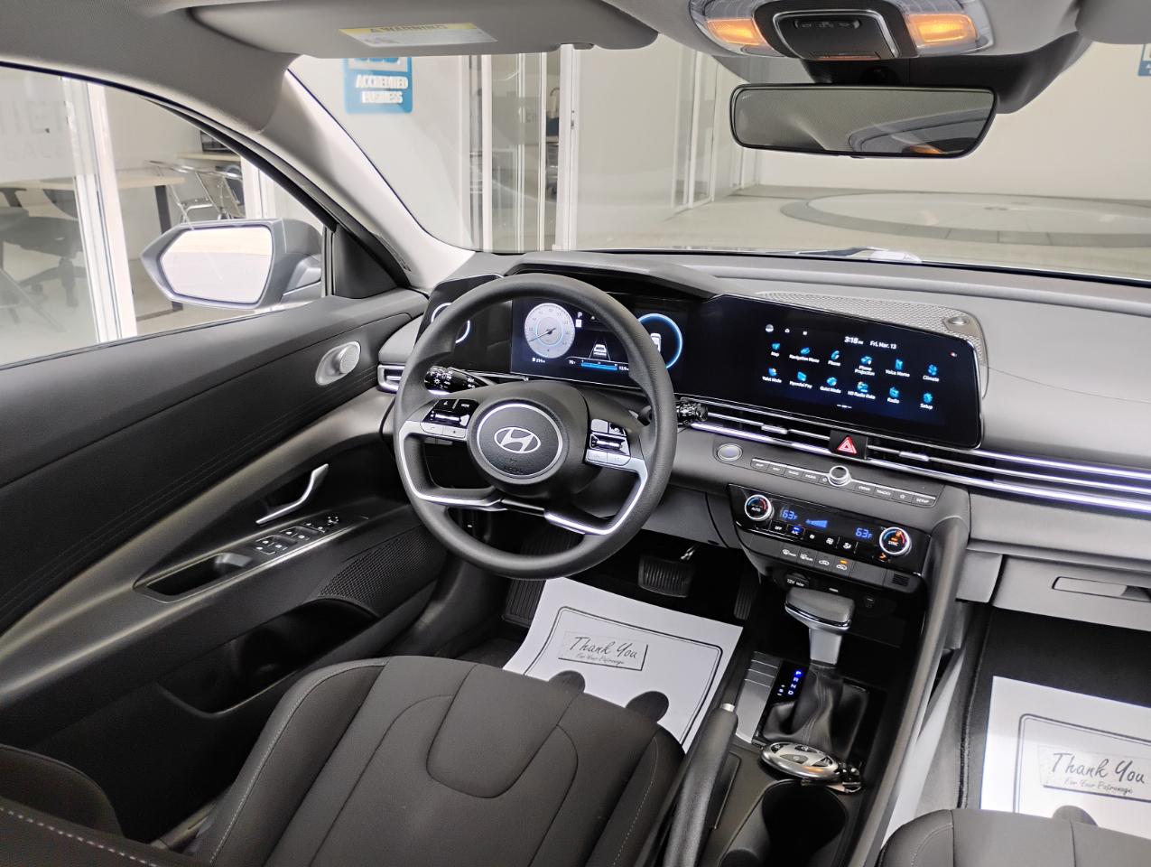 Hyundai Elantra SEL 2024