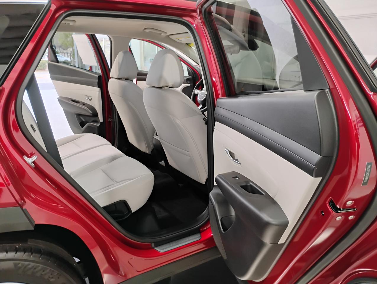 Hyundai Tucson SEL 2025