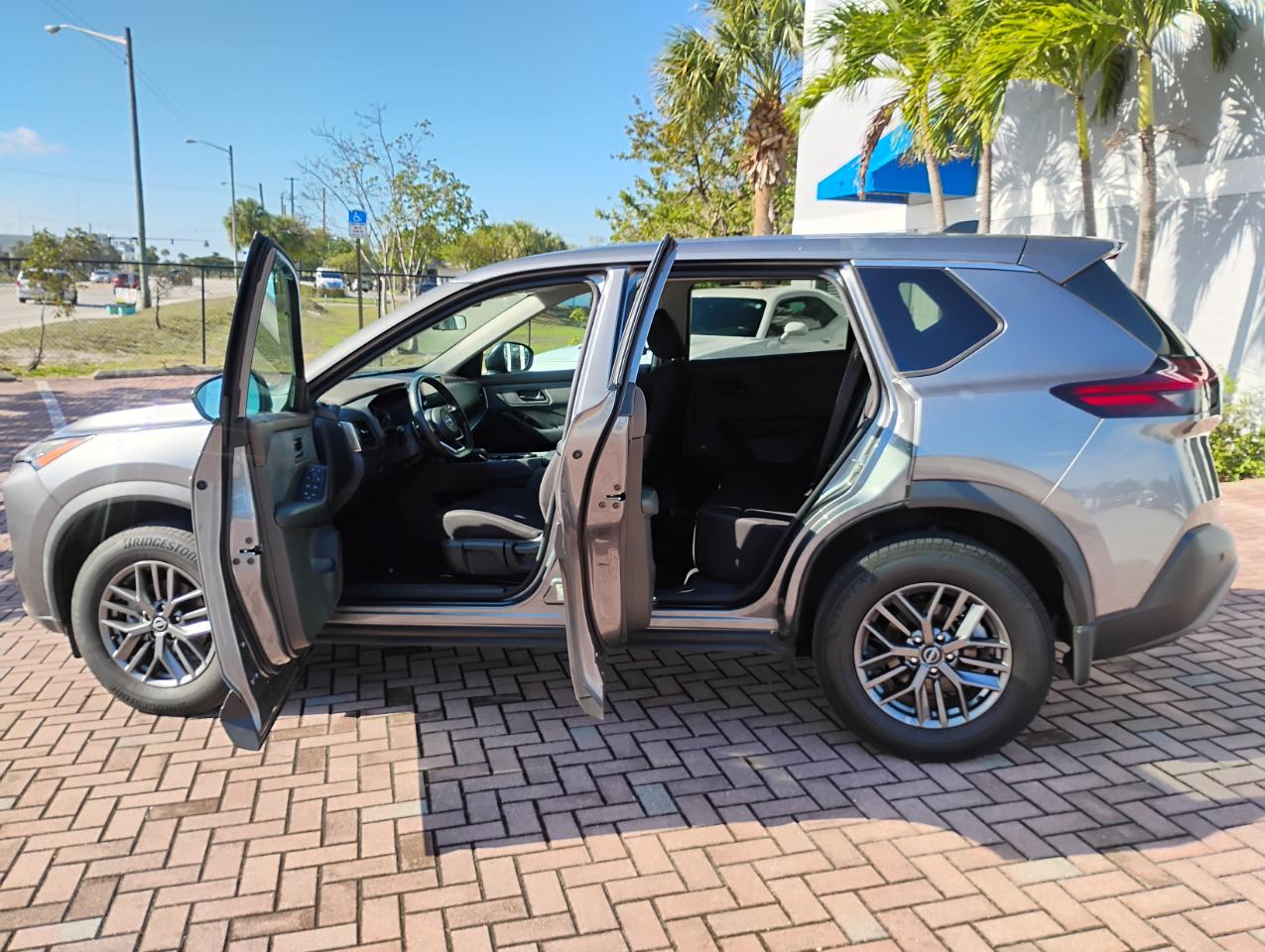 Nissan Rogue S AWD 2023