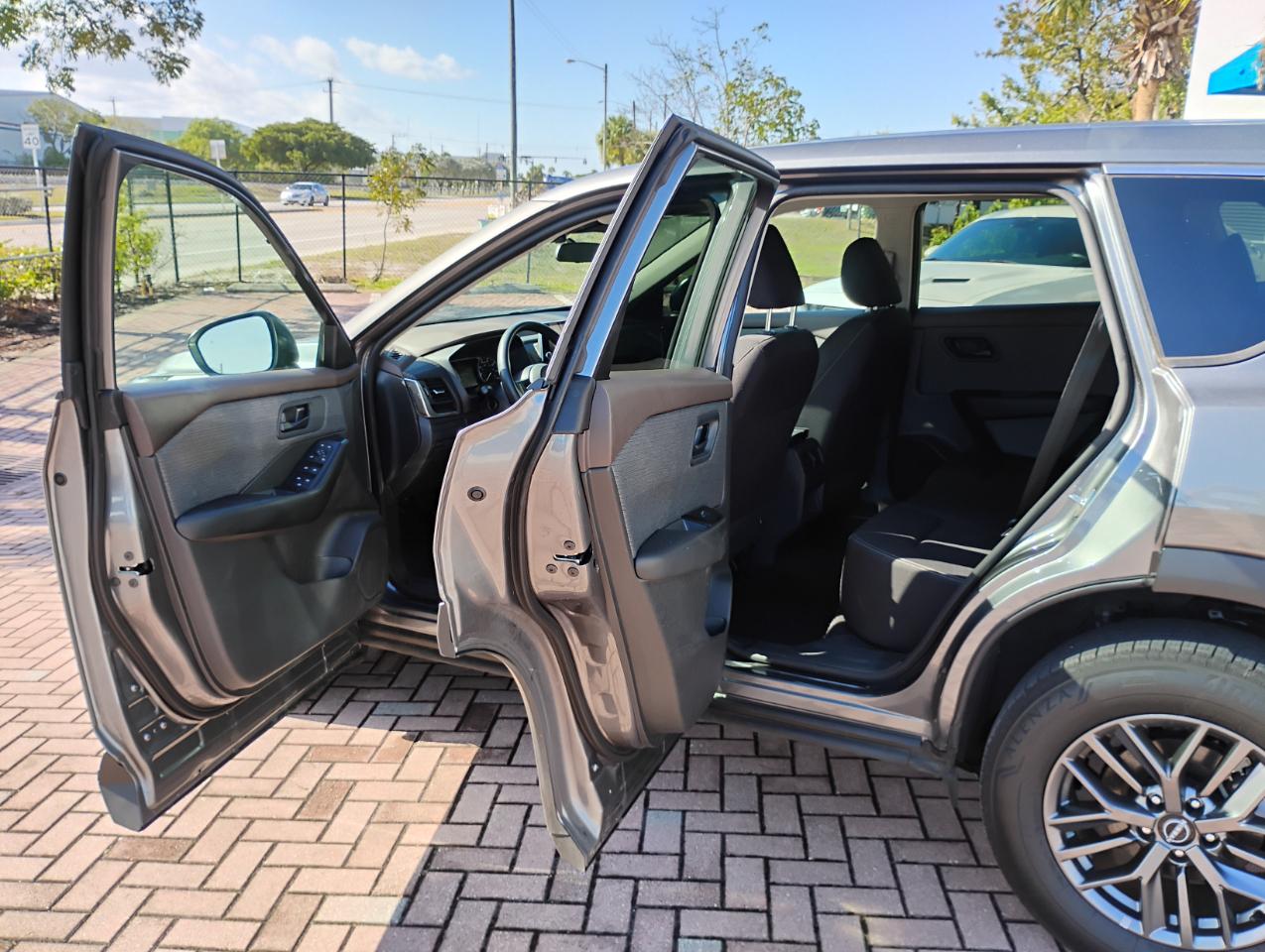 Nissan Rogue S AWD 2023