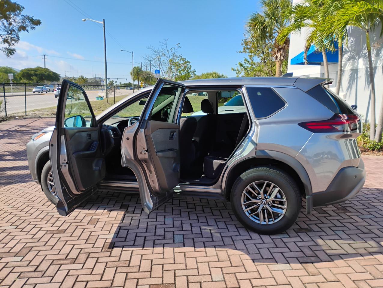 Nissan Rogue S AWD 2023
