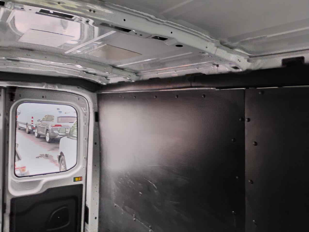 Ford Transit 250 Van Med. Roof w/Sliding Pass. 148-in. WB 2019