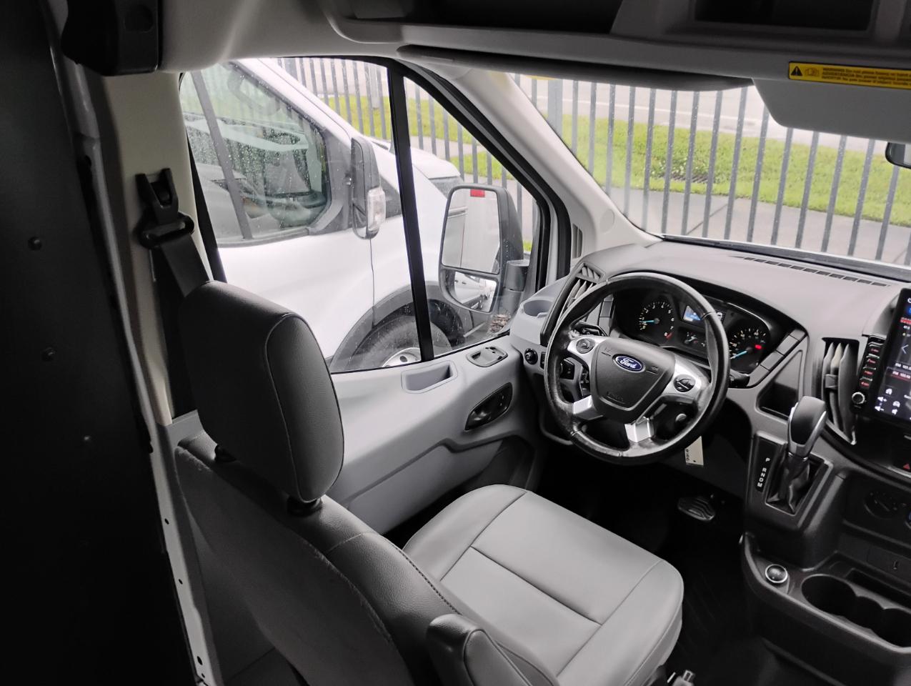 Ford Transit 250 Van Med. Roof w/Sliding Pass. 148-in. WB 2019