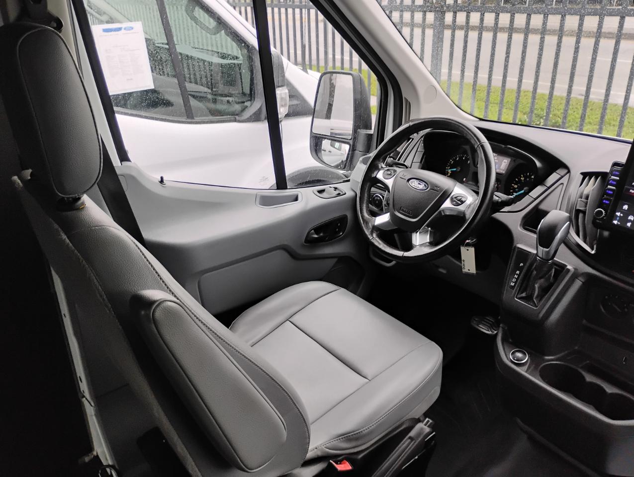 Ford Transit 250 Van Med. Roof w/Sliding Pass. 148-in. WB 2019