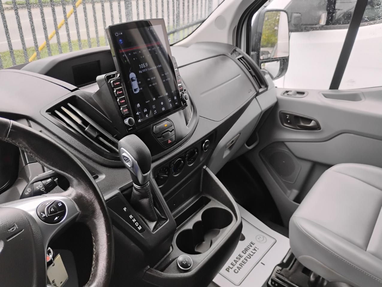 Ford Transit 250 Van Med. Roof w/Sliding Pass. 148-in. WB 2019