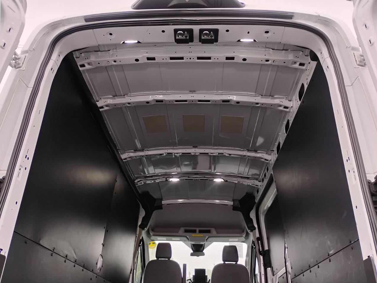 Ford Transit 250 Van Med. Roof w/Sliding Pass. 148-in. WB 2019