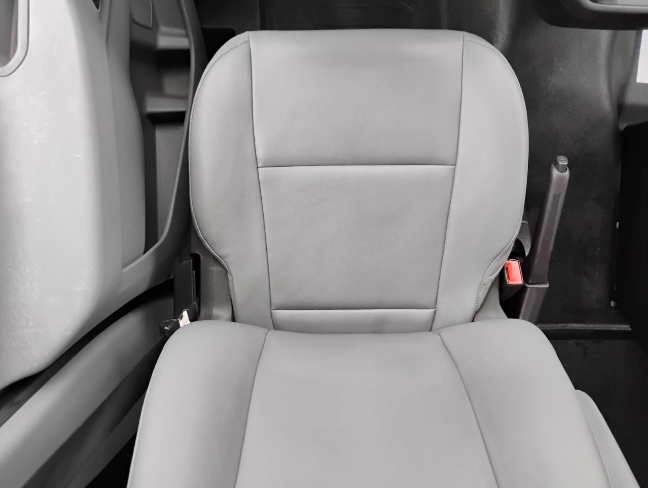 Ford Transit 250 Van Med. Roof w/Sliding Pass. 148-in. WB 2019