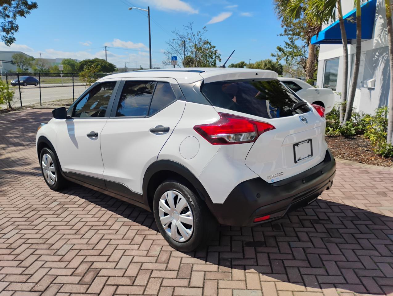 Nissan Kicks S 2020